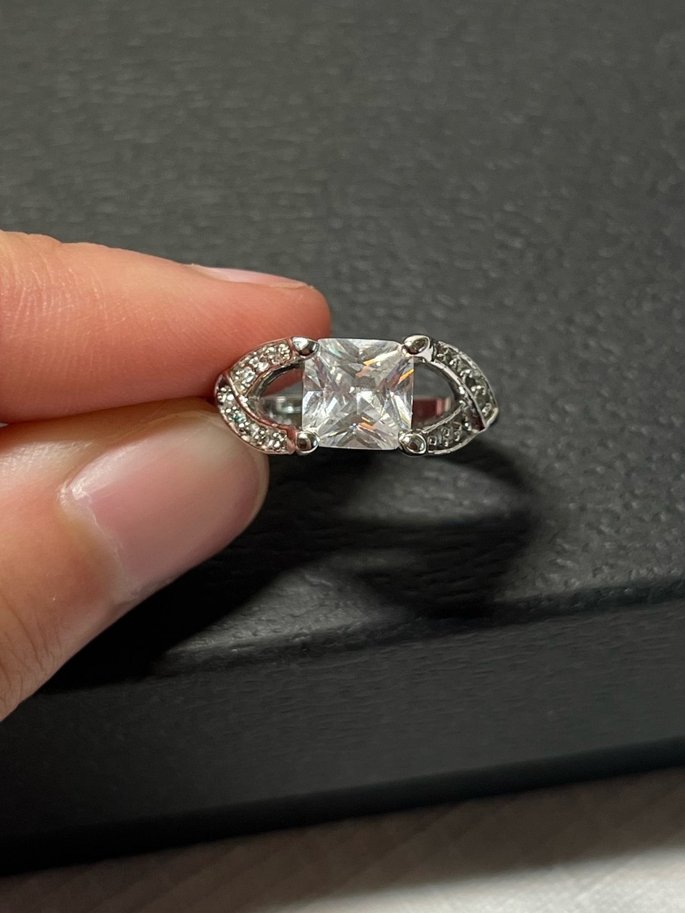 Lia Sophia ring. Size 7